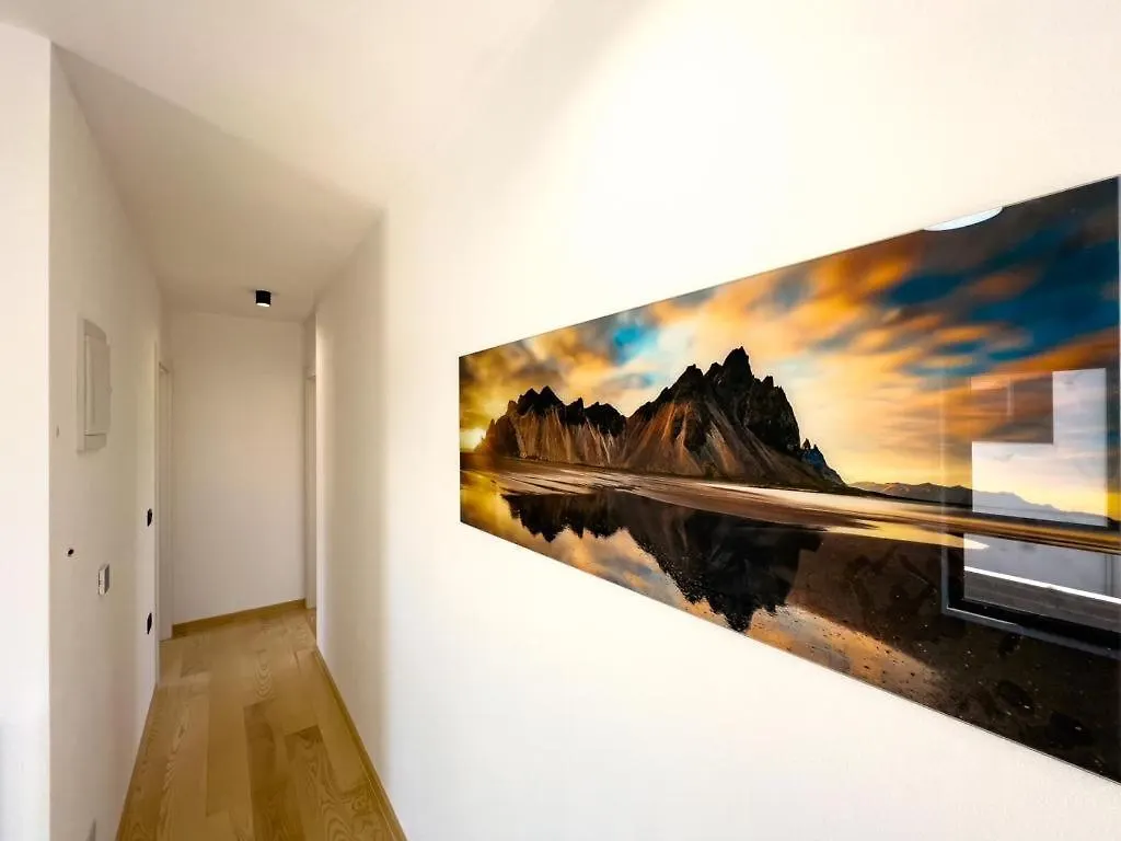 Villa Azra & Tony Liznjan