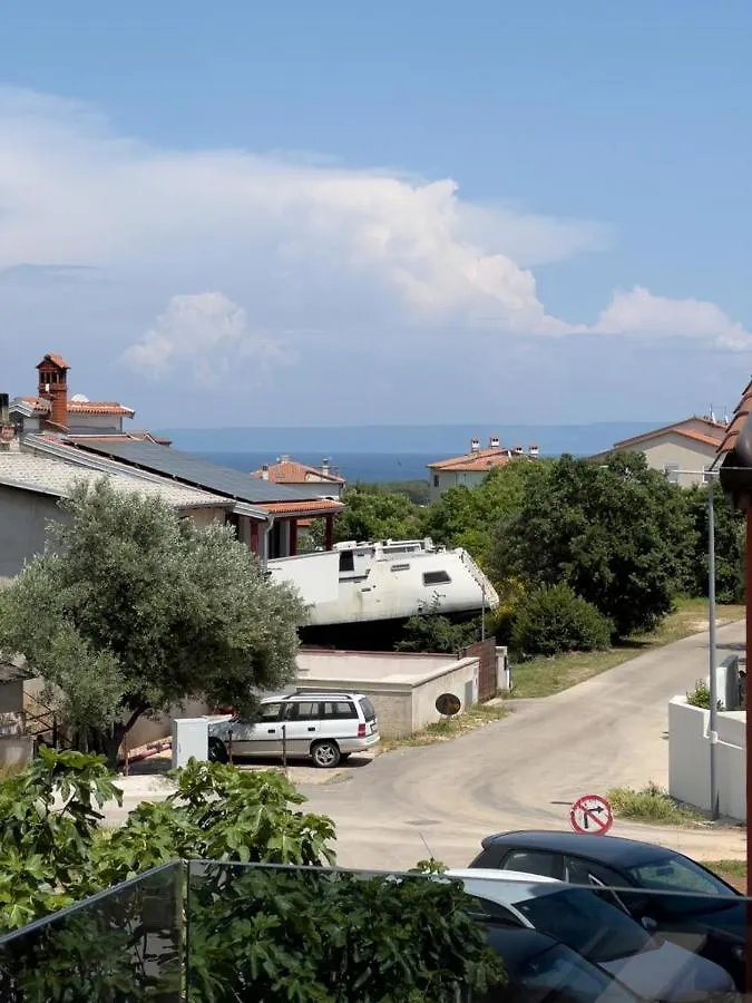 Villa Azra & Tony Liznjan 0*,  Croatia