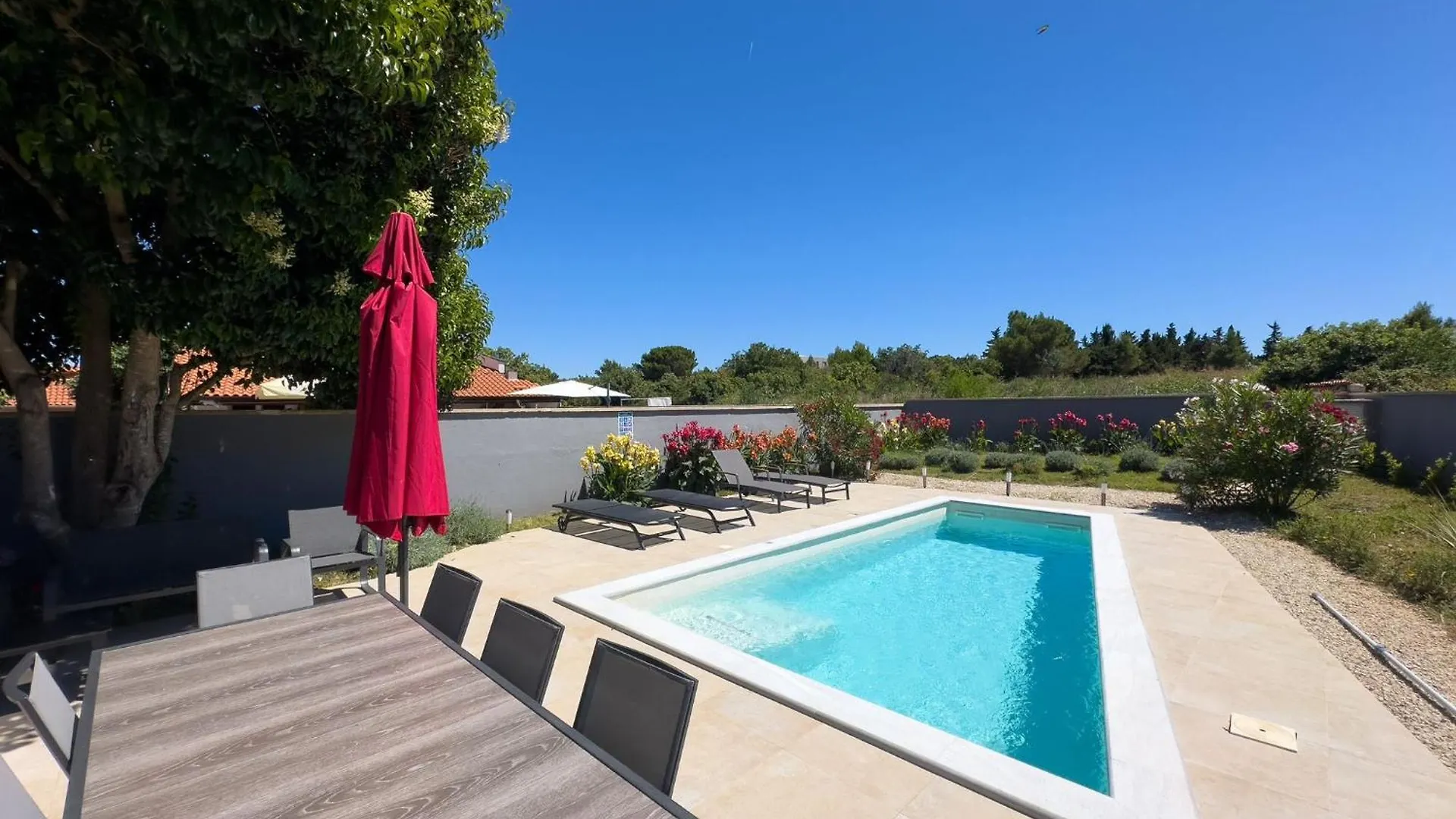 Villa Azra & Tony Liznjan